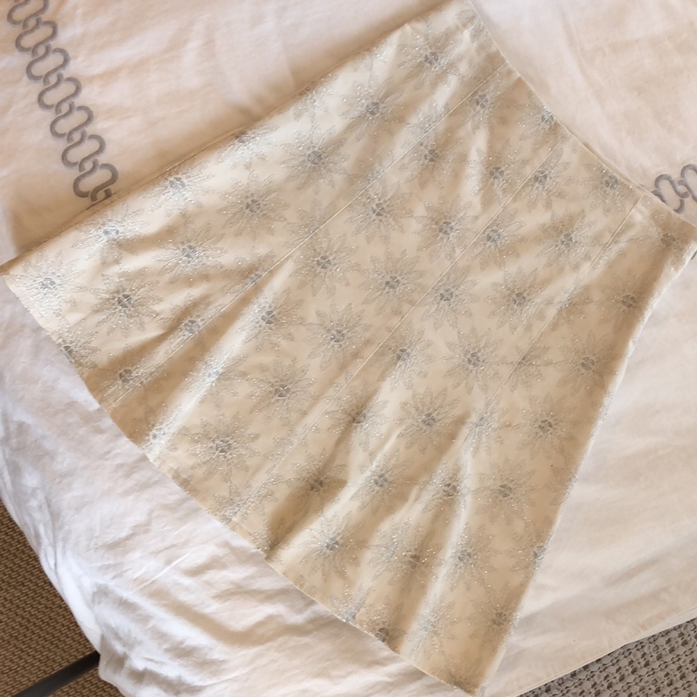 ANTHROPOLOGIE RUTH 2003 A-line skirt - ivory with silver flower embroidery